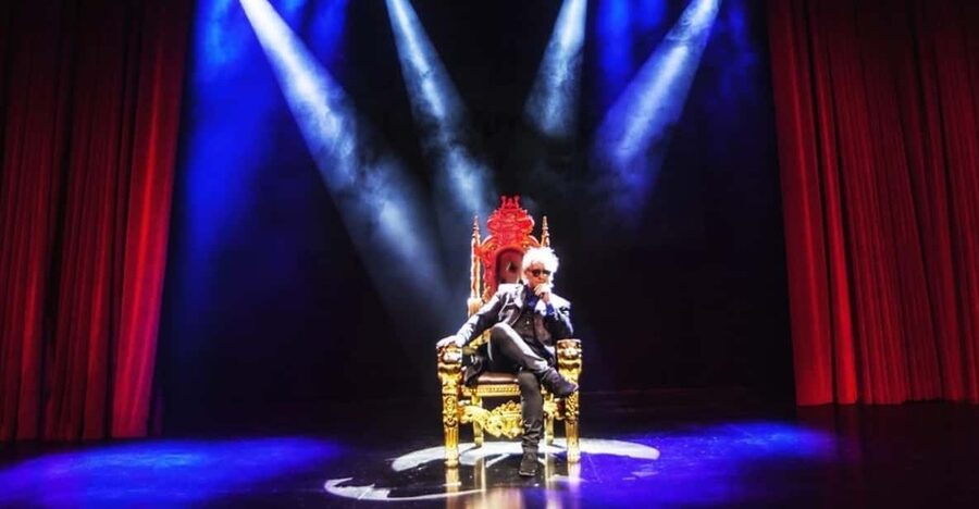 Hot Springs: The Maxwell Blade Theatre of Magic - Choosing between Maxwell Blade and Jonathan Erlandson