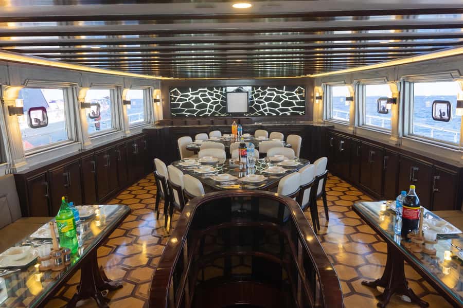 Hurghada: Orange & Giftun Island Cruise with Massage & Lunch - What the $53 Price Really Covers