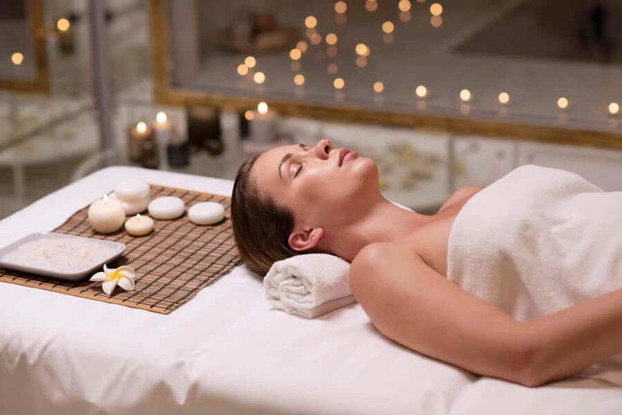 Hurghada: Royal & Traditional Hammam Spa with Transportation - Tang juice, lockers, and a clear introduction
