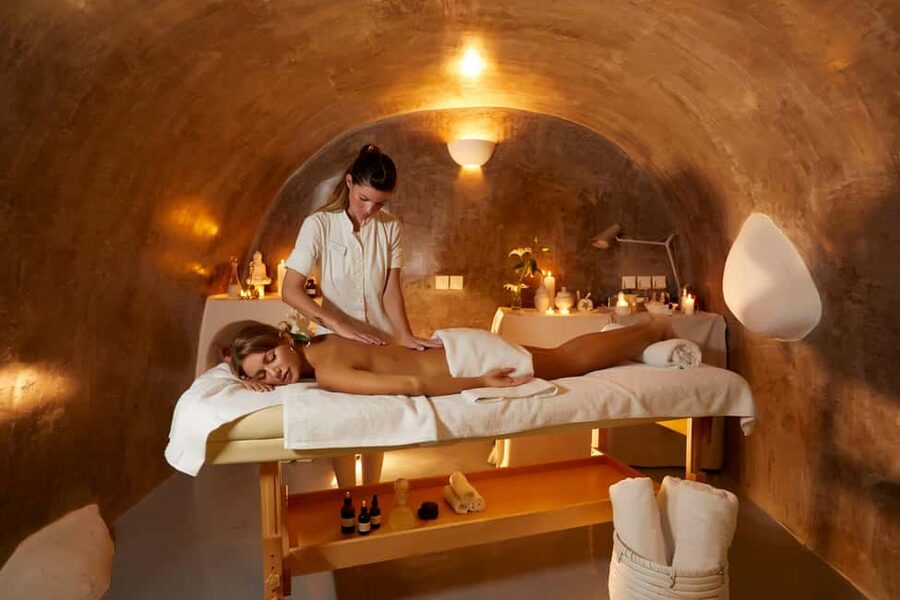 Imerovigli: Aromatherapy Couples’ Massage - What happens when you arrive at Zen Spa