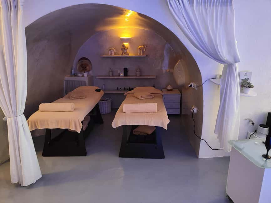 Imerovigli: Aromatherapy Couples’ Massage - Language, timing, and booking advice