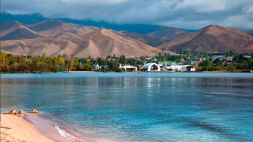 Issyk Kul Adventure: Lake Swim, Hot Springs & Ruh Ordo Tour - Why Issyk Kul makes a strong day trip from Bishkek