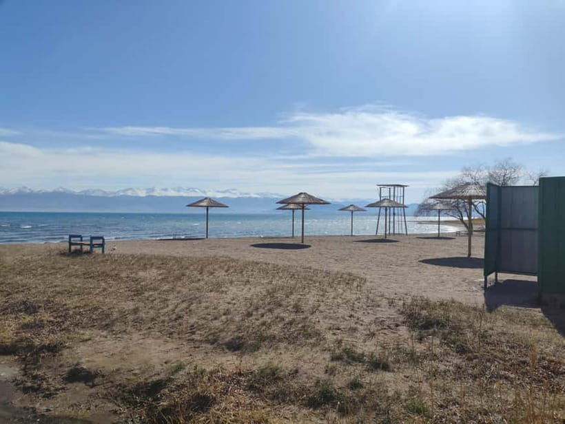 Issyk Kul Adventure: Lake Swim, Hot Springs & Ruh Ordo Tour - One hour in the hot springs