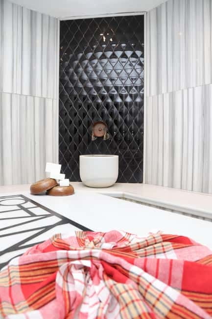 Istanbul: Traditional Turkish Bath with Foam and Oil Massage - Key points at a glance