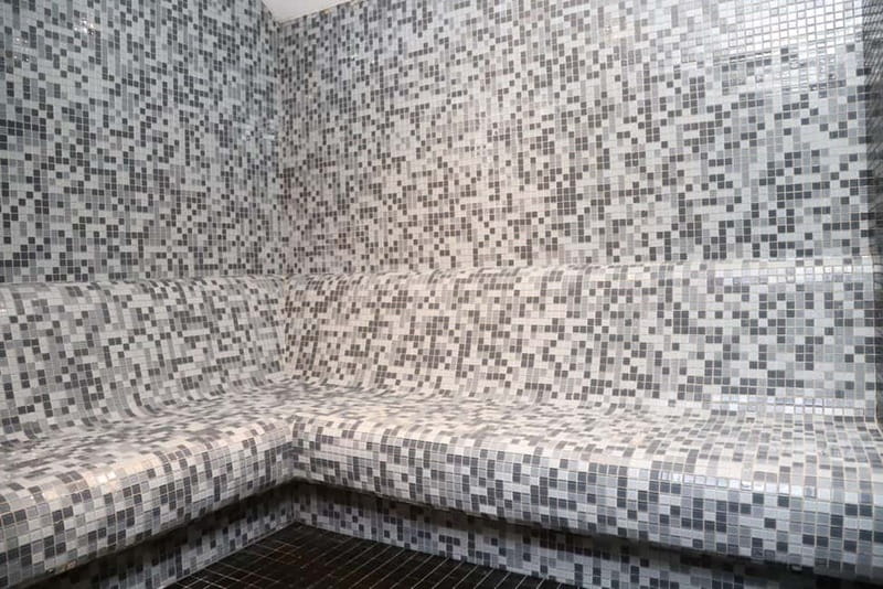 Istanbul: Traditional Turkish Bath with Foam and Oil Massage - Pool, rest area, and Turkish tea