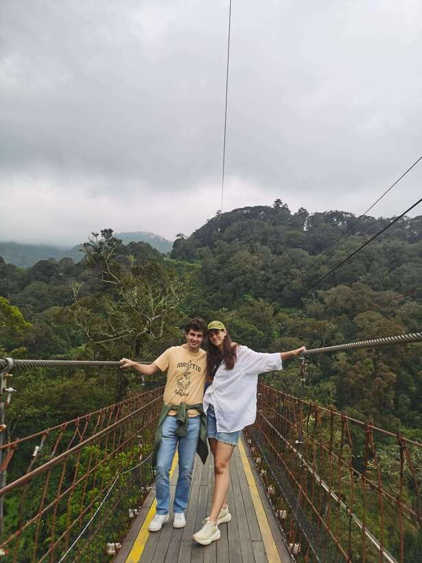 Jakarta: Volcano or Suspension Bridge,Ricefield & Hot Spring - White Crater and the sulfur air of Patuha Mountain