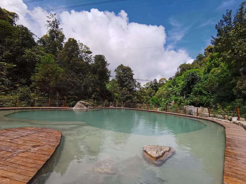 Jakarta: Volcano or Suspension Bridge,Ricefield & Hot Spring - The 370-meter bridge and Rengganis hot springs