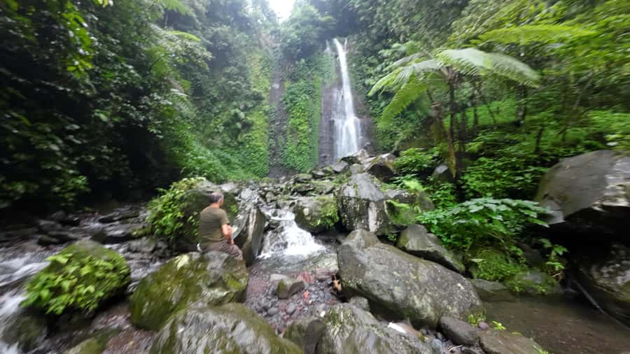 Jakarta: Waterfalls, Volcano, White Crater, Tea, Hot Spring - Three waterfalls around Bogor