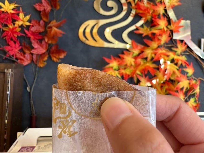 Kobe: Arima Onsen Culinary Stroll & Food Tasting Tour - A bakery snack before the main tasting