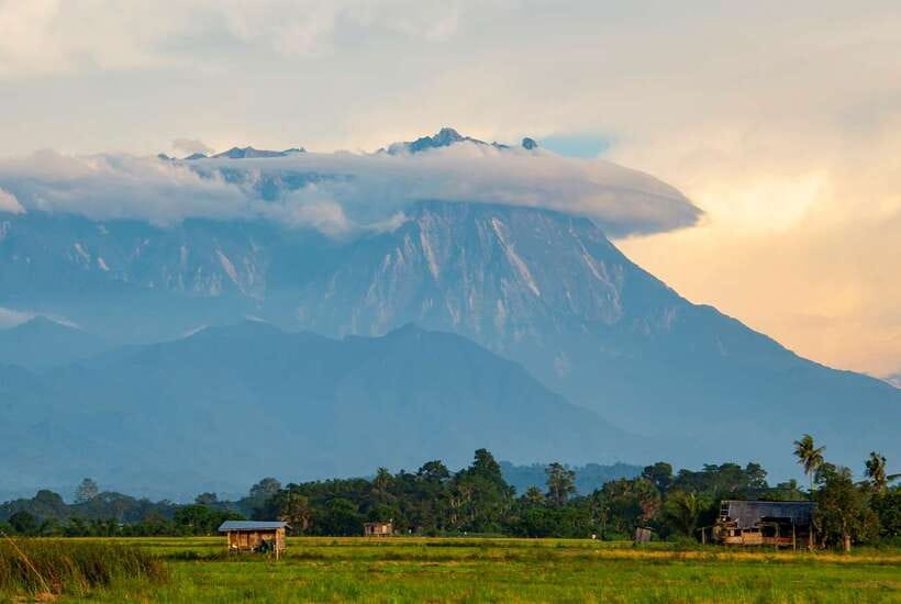 Kota Kinabalu: Private Kundasang and Poring Hot Spring Tour - Nabalu Handicraft Market and the First Break