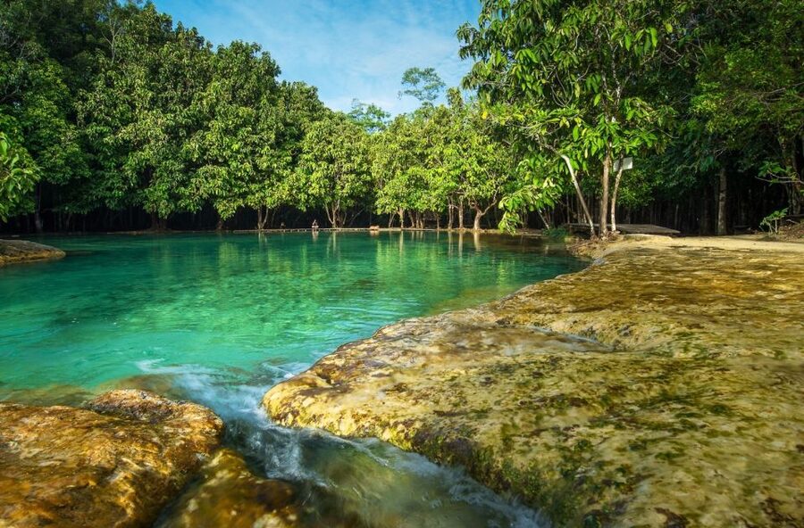 Krabi: Tiger Temple, Hot Springs & Crystal Pool Jungle Tour - Guides make the difference
