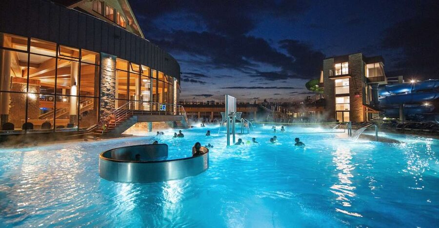 Krakow: Chocholowskie Baths with Ticket and Transportation - Key points at a glance