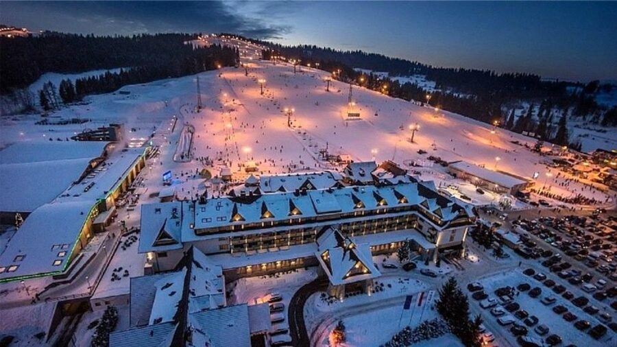 Krakow: Skii in Tatras Kotelnica with Optional Thermal Baths - Arriving at Kotelnica Białczańska
