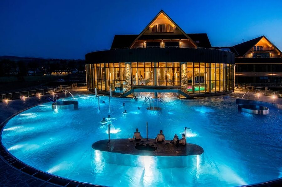 Krakow: Thermal Baths Amazing Experience - Three Hours Among Warm Mineral Pools