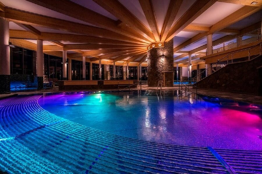Krakow: Thermal Baths Evening Experience - Eight whirlpools, hot mineral water, and open-air views