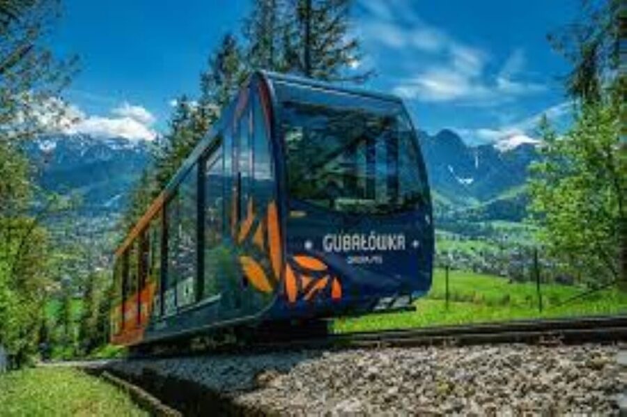 KRAKOW ZAKOPANE TOUR CABLE CAR THERMAL BATHS & HOTEL PICKUP - Oscypek, the smoky taste of Podhale