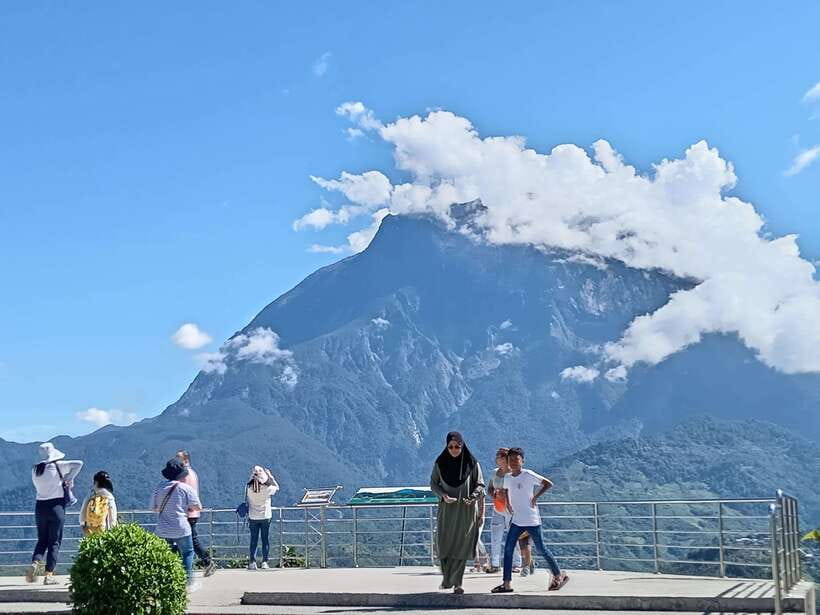 Kundasang : Poring Hot Spring + Desa & Meal Shared Tour - Desa Dairy Farm, Sabah’s Little New Zealand