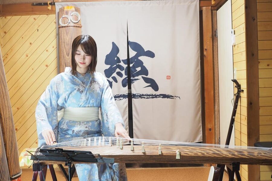 Kyoto: Traditional Concert at Townhouse or Bathhouse - Choosing between the townhouse and bathhouse