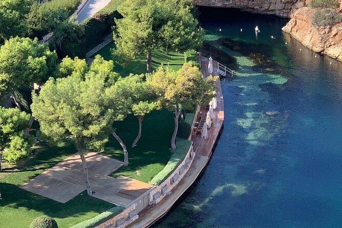 Lake Vouliagmeni Thermal Spa And Temple Of Poseidon Private Full Day Tour - A Greek lunch beside the water