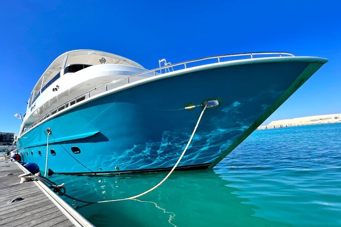 Luxury Cruise inc. Snorkeling/Massage/Island/water sport & Lunch - Water sports and fishing between stops