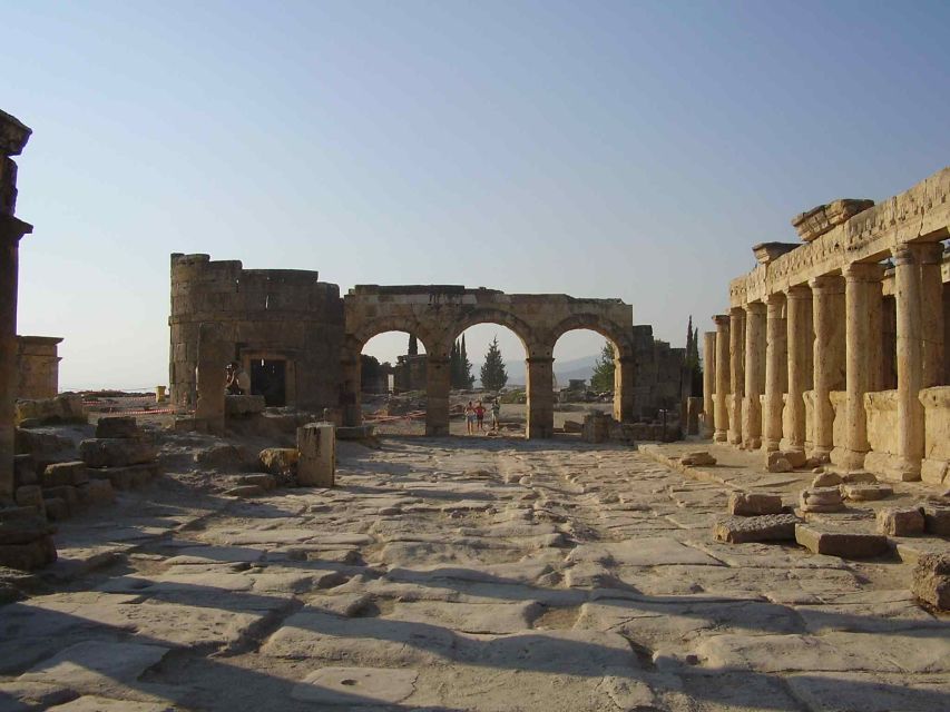 Marmaris: Pamukkale, Hot Spring, Travertines Tour with Lunch - The Marmaris to Pamukkale road trip