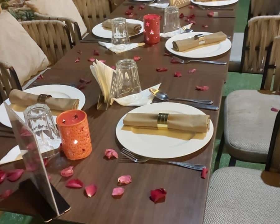Marrakech: Romantic Spa Experience with Dinner - How private is the romantic evening?