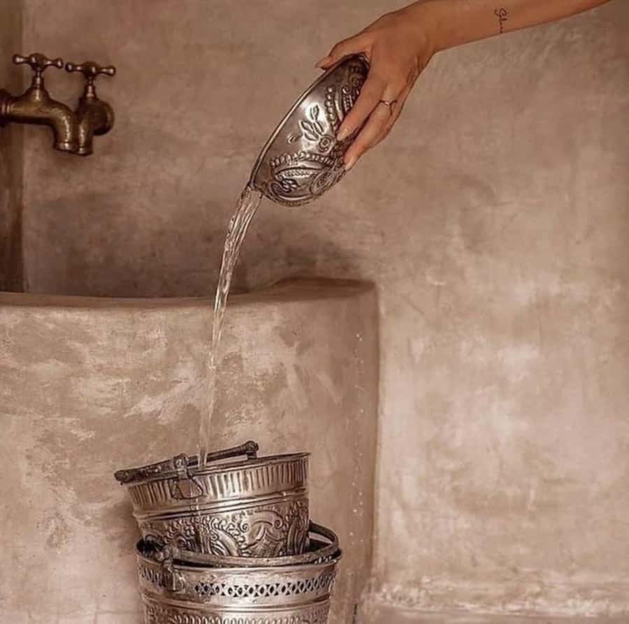 Marrakech: Traditional Moroccan Hammam, Massage & Argan Oil - Entering the hammam and starting with black soap