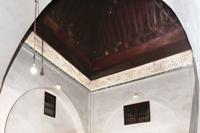 Mouassine the real traditional Moroccan Hammam - Finding the entrance in the Medina