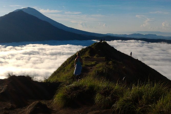 Mount Batur Sunrise Hike and Natural Hot Spring Option - Breakfast with a hot drink near the top