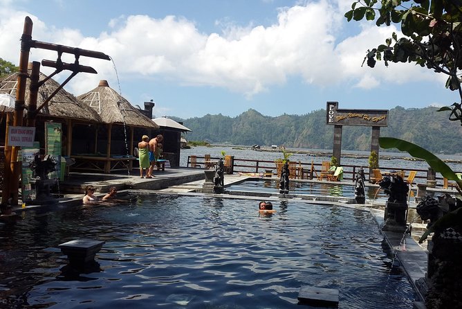 Mt Batur Sunrise, Breakfast & Natural Hot Springs - The descent is not an afterthought