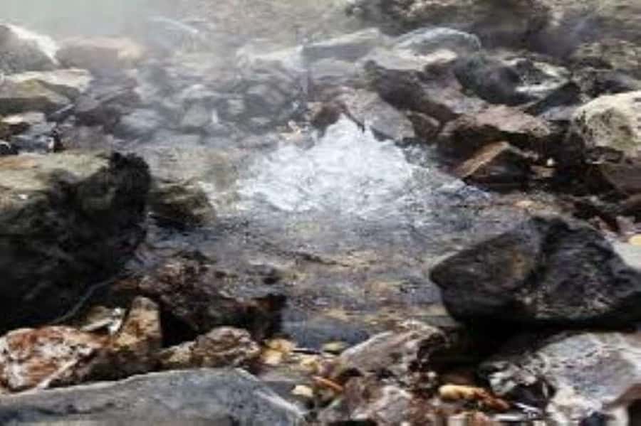 Nadi: Mud Pool and Hot Spring Private Tour - Covering yourself in warm mineral mud