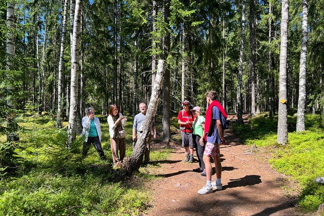 National Park Hike & Finnish Smoke Sauna Experience with Campfire Lunch - Weather, Clothing, and Small Things to Know