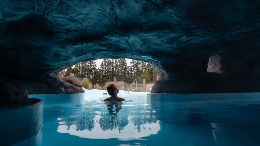 Ōpuke Thermal Pools: Adults-Only Entry with Swim Up Bar - Key points to know before you book