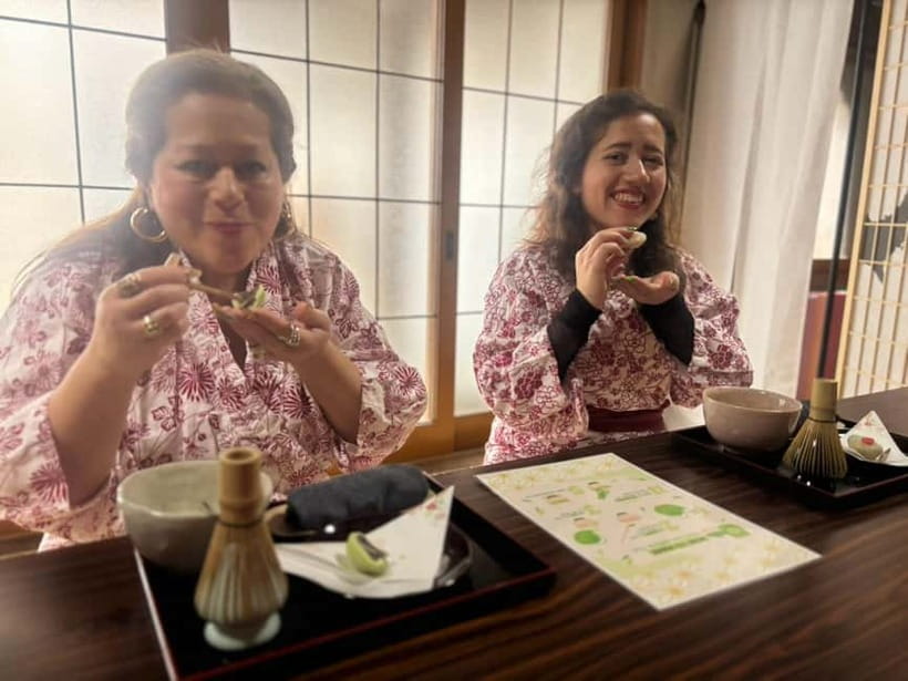 Osaka Temple Head Spa &Matcha Facial – Refresh & Glow〈90min〉 - Incense, a bell, and kneaded incense