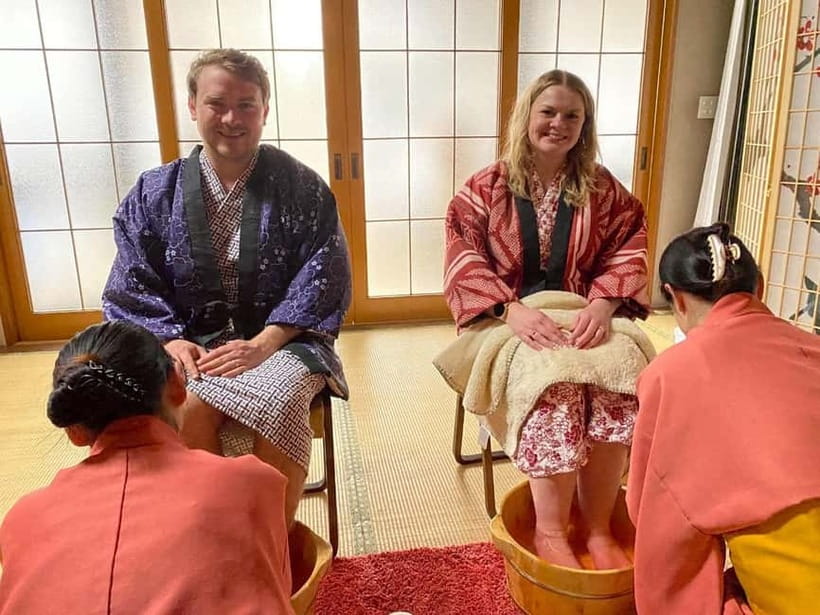 Osaka Temple Head Spa &Matcha Facial – Refresh & Glow〈90min〉 - Arriving at the right entrance in Osaka