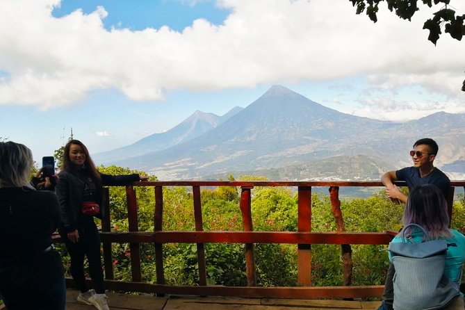 Pacaya Volcano Tour and Hot Springs from Guatemala City - The 6:30 a.m. start and the route through Antigua