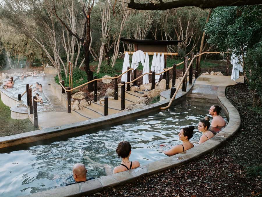 Peninsula Hot Springs: Entry Ticket with Bath House - Who will enjoy this most