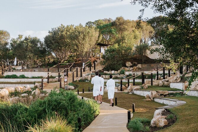 Peninsula Hot Springs Spa Experience and Express Transfer Shuttle - Weather, comfort, and the social setting