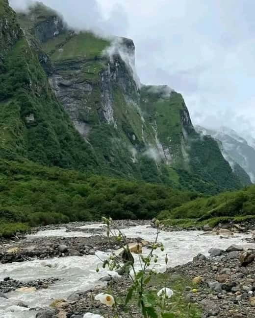 Pkr/Kathmandu: 5-Day Annapurna Base Camp & Hot spring Trek - Day 5: Jhinu Danda and the return to Pokhara