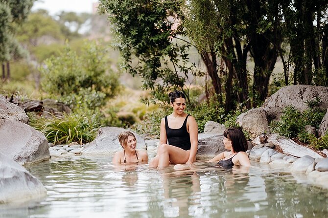 Polynesian Spa Rotorua: Deluxe Lake Spa Hot Spring Bathing - Arriving at Polynesian Spa beside Lake Rotorua