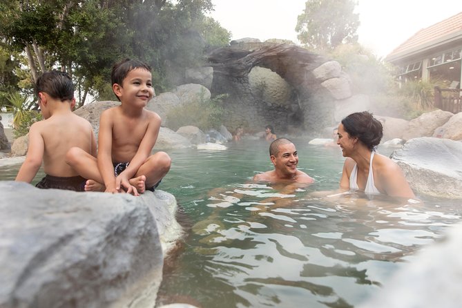 Polynesian Spa Rotorua: Deluxe Lake Spa Hot Spring Bathing - The lake view is the real luxury