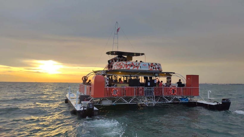 Port Dickson: Dragon Sunset Cruise with Salt Water Jacuzzi - What this Port Dickson cruise is really like