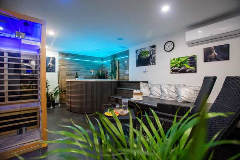 Prague: Modern Private Spa with Jacuzzi and/or Sauna - Clean, modern, and easy to use