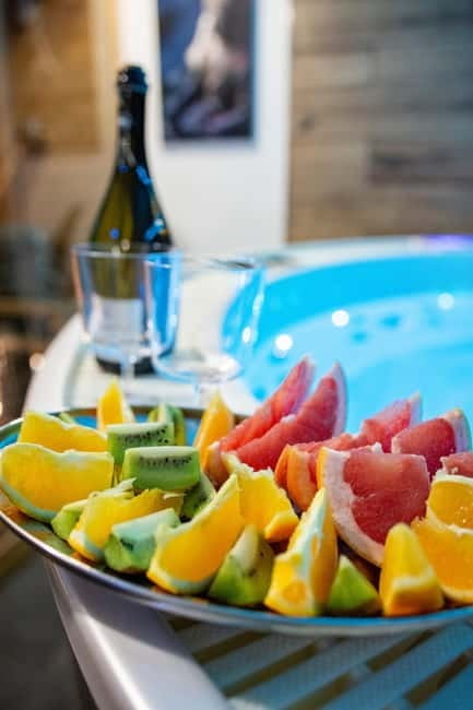 Prague: Modern Private Spa with Jacuzzi and/or Sauna - A romantic break with sensible extras