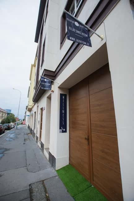 Prague: Modern Private Spa with Jacuzzi and/or Sauna - Getting there and avoiding a bad start