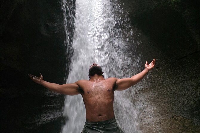 Private Fresh Water Lake, Waterfalls And Hot Springs Excursion - Who should book this experience