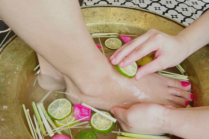 Private Hoi An Rosara Spa with Free Pick up or Drop off - How Rosara uses hot stones differently