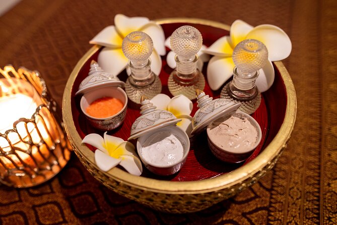 Private Luxury Phuket Day Spa - Starting with the floral foot bath and scrub