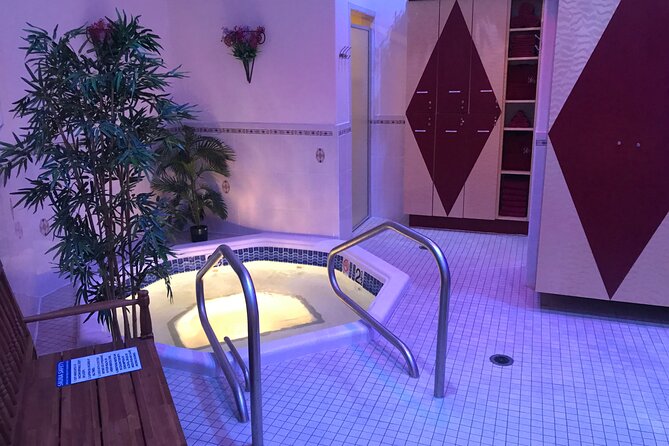 Private Spa Experience with Jacuzzi, Sauna and Hot Stone Massage - Arriving at Star Spa on Durango Drive