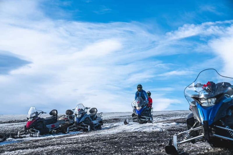Reykjavík: Glacier Snowmobile and Hot Springs with Pickup - Who should book this Iceland day trip?